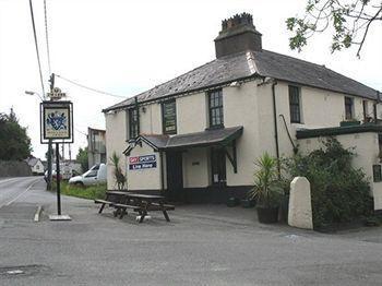 Holland Arms Hotel Gaerwen Bagian luar foto